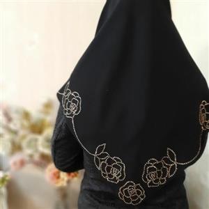 روسری نگین دار زنانه طرح گل رز طلایی