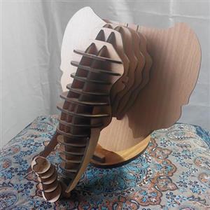 ماکت یا تندیس چوبی سر فیل قابلیت نصب اسان بروی دیوار با میخ