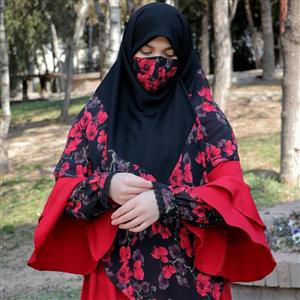 روسری دور حریر زیبا شیک برند تبسم‌مجلسی وسط مشکی