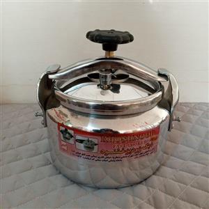 دیگ زودپز 6 نفره خشنود دارای استاندارد +🎁جایزه یک بسته شش عددی نمکدان آرکوپال با  این محصول