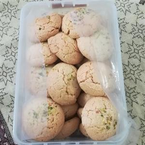 نان بادامی سفارشی شیرینی سنتی یزد 