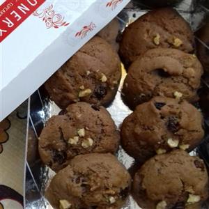 شیرینی کوکی اصل لاهیجان ،تولید شده با بهترین مواد اولیه ،برای کافه ها وقنادی ها  ویژه در نظر می گیریم.