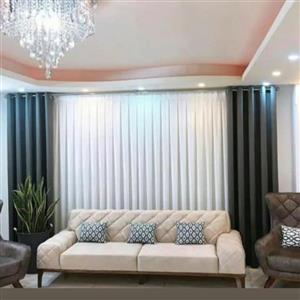 پرده پانچ کامل عرض 2 ارتفاع 280 دو عدد مخمل  150 و حریر 3متری