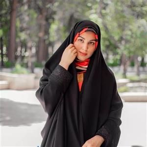 چادر مدل: دانشجویی مچ نگین دار