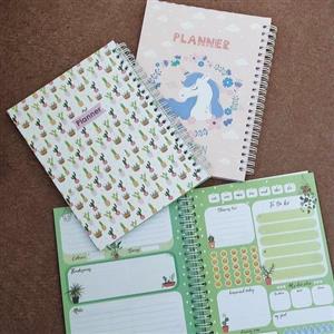 دفتر برنامه ریزی پلنر planner یک ساله آبرنگ لوازم تحریر کلاسیک