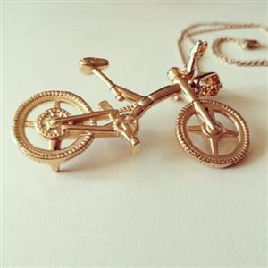 گردنبند طرح دوچرخه رنگ طلایی ثابت