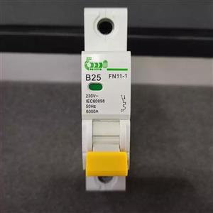 فیوز مینیاتوری 32  آمپر تک فاز بدیع نور کد B25