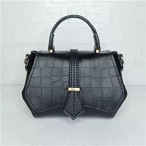 کیف دوشی زنانه چرم طبیعی دستدوز