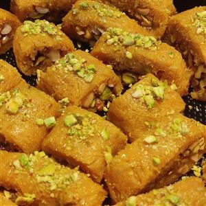 باقلوا شعریه اعلا خانگی (500گرمی)