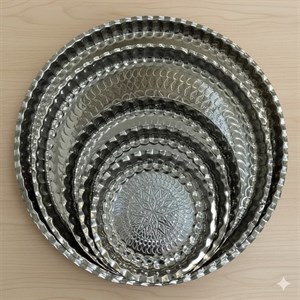 سینی استیل لب کنگره ای تقریبا 5 کیلو