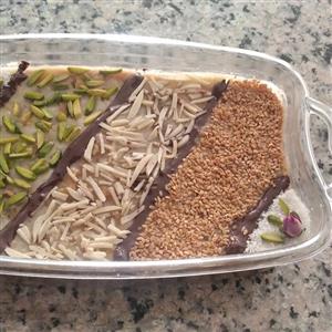 دسر رنگینک 800گرمی بسیار لذیذ خوشمزه و مقوی هر کی یبار امتحان کند مطمئنا مشتری دایمی ما میشود
