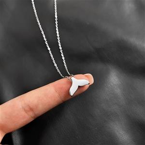 گردنبند دم وال