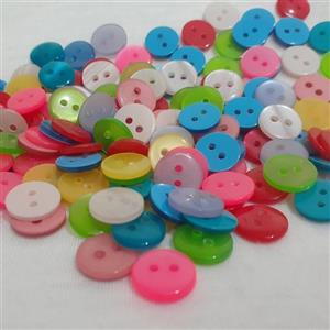 دکمه صدف پک 50تایی دوسوراخ رنگی یک سانتیمتری 9رنگ متفاوت