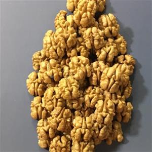 مغز گردوتویسرکان دستچین3000 گرم