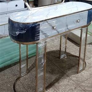 میز کاشت ناخون مانیکور آرایشگاهی