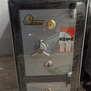 گاوصندوق مدل 150KR دو طبقه