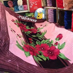 پتوی دونفره نسیم گلدار گل برجسته نرمینه مدل کرکره ای ساکدار