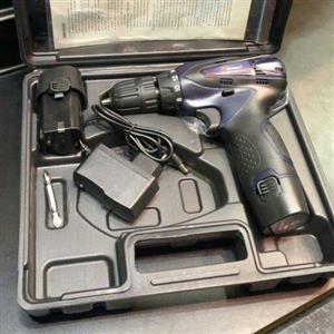 دریل شارژی 12 ولت اینتی مکس همراه با جعبه و دوعدد باتری و شارژر