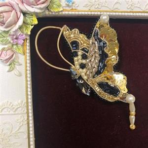 گلسینه جواهردوزی پروانه زیبا