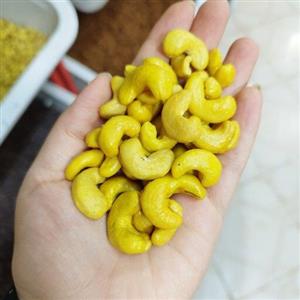 بادام هندی زعفرونی تازه و خوشطعم (200گرمی)