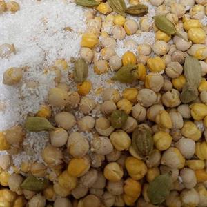 قاووت  (قوتو نخودی ,نارگیلی)