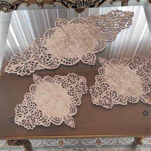 رومیزی مخمل قهوه‌ای روشن توری