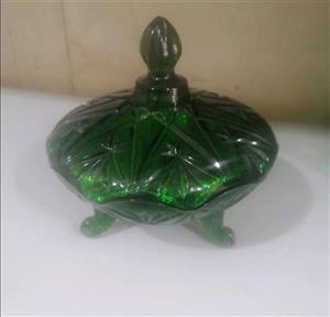 شکلات خوری سه پایه 