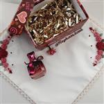 رومیزی گلدوزی شده با دست با سایز دلخواه و رنگ و طرح مورد نظر مشتری