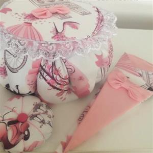 باکس گرد لوازم خیاطی ، کاور قیچی و جاسوزنی همراه باکس لباس (پارچه ترک هازان)