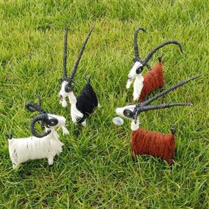 مجسمه بز سیمی دست ساز