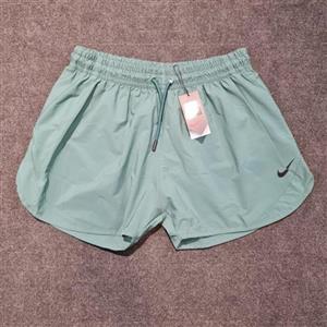 شلوارک ورزشی کوتاه NIKE سبز (جنس تی سی)