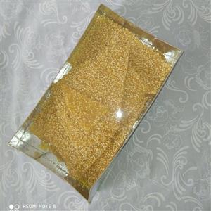 پولکی سوهانی با کنجد فراوان