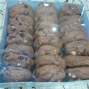 شیرینی کوکی لاهیجان ،برند لاهیج کوکی، تهیه شده از بهترین مواد اولیه، وزن وسایل طبق میل مشتری عرضه می گردد.