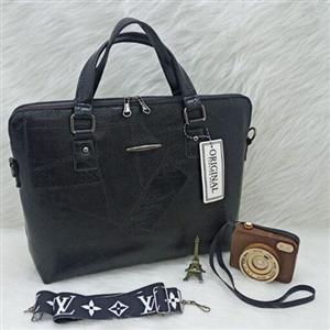 کیف دانشجویی  لویی ویتون. Louis Vuitton  .LV