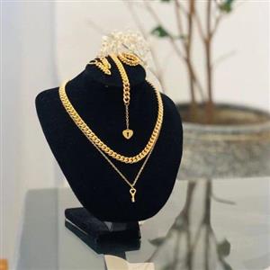 ست کارتیر استیل رنگ ثابت گردنبند دوردیفه و آویزدار