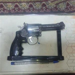 فندک تفنگی با پایه نگهدارنده