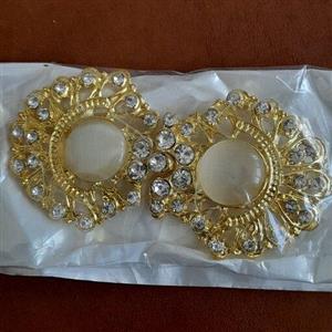 سوزن دو قلو نگین دار خارجی مدل تاجی