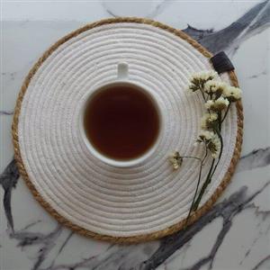 زیر بشقابی قیطان
