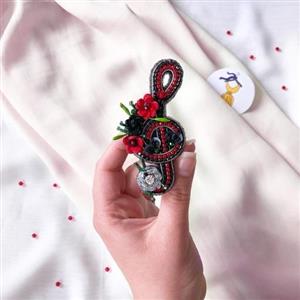 سنجاق سینه جواهردوزی کلید سل