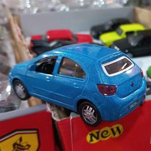 کوئیک فلزی ماشین اسباب بازی  در باز شو