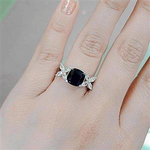انگشتر  نقره زنانه نگین آبی عیار 925و آبکاری طلا سفید ضد حساسیت بدون ریزش نیگن