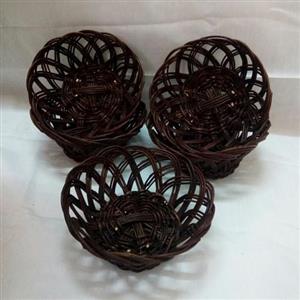 سبدحصیری جاسبزی پنجره ای (5تایی) تینادات خودرنگ و قهوه ای چوب ارغوان و قابلیت شستشو و سایز 15سانت