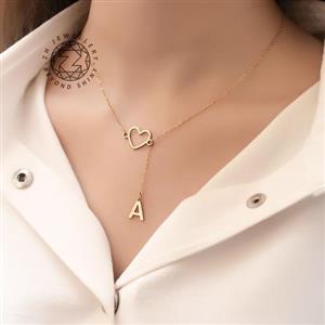 گردنبند زنانه رنگ ثابت و استیل حروف لاتین(ضدحساسیت)
