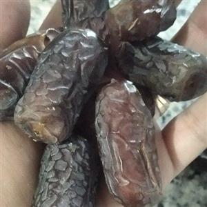 خرمای پیارم بهترین و مرغوب ترین نوع خرما یک کیلویی دوستان عزیز پیارم جدید رسید ب