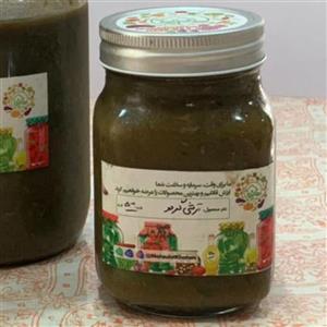 ترشی گردو همدان (شامل چاقاله گردو  برگه زردآلو تمر هندی سرکه خانگی)
