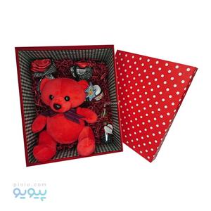 پک کادو ولنتاین با عروسک خرس قرمز پاپیون دار 