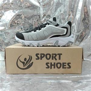 کتونی کوهنوردی مدل HILASSI سایز 41 تا 44 رنگ طوسی