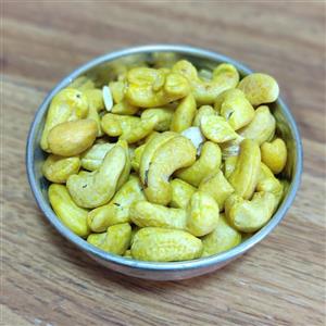 بادام هندی  متوسط نمکی زعفرانی ،یک کیلویی تازه و باکیفیت