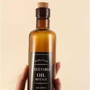 بطری شیشه ای مخصوص روغن با  درب چوب پنبه ای