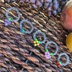 انگشتر؛ میوه های آلبالو، لیمو، بلوبری، هلو و انگور با منجوق های رنگارنگ ریووا